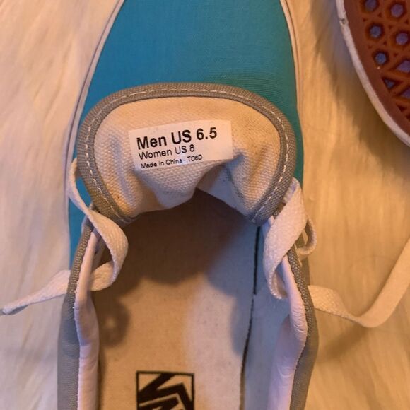 Unisex two tone Vans Shoes NWOT - Picture 6 of 6